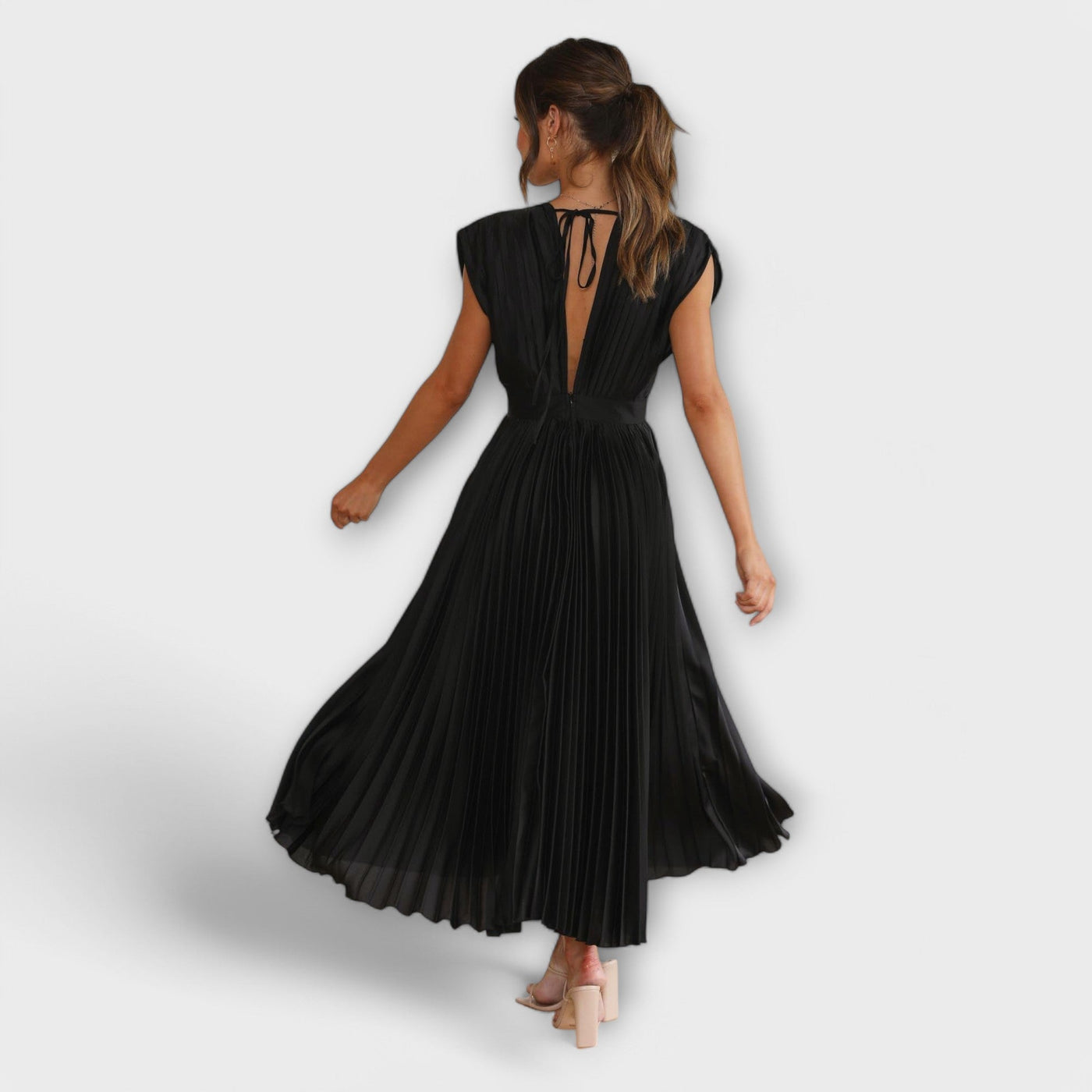 Maria – Robe plissée élégante