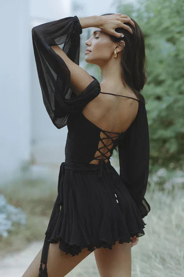 Layla | Robe mini ludique avec des manches bouffantes