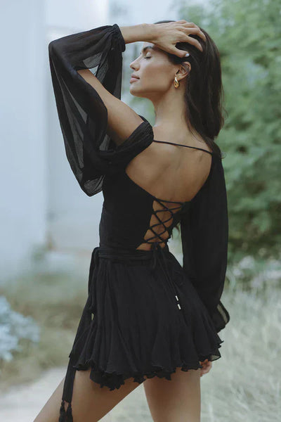 Layla | Robe mini ludique avec des manches bouffantes