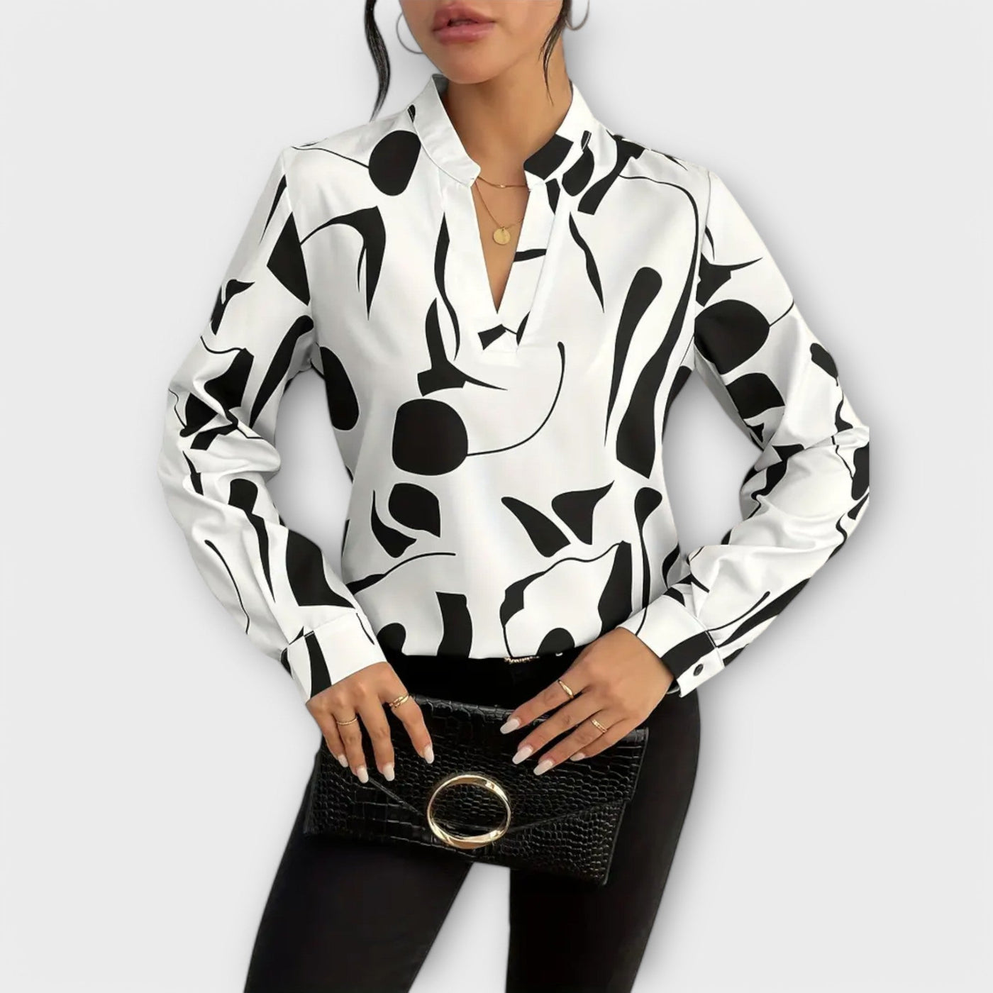 Blouse élégante à manches longues avec encolure en V