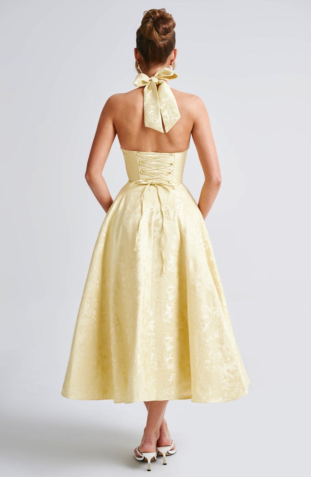 Ara | Robe midi avec décolleté dos nu